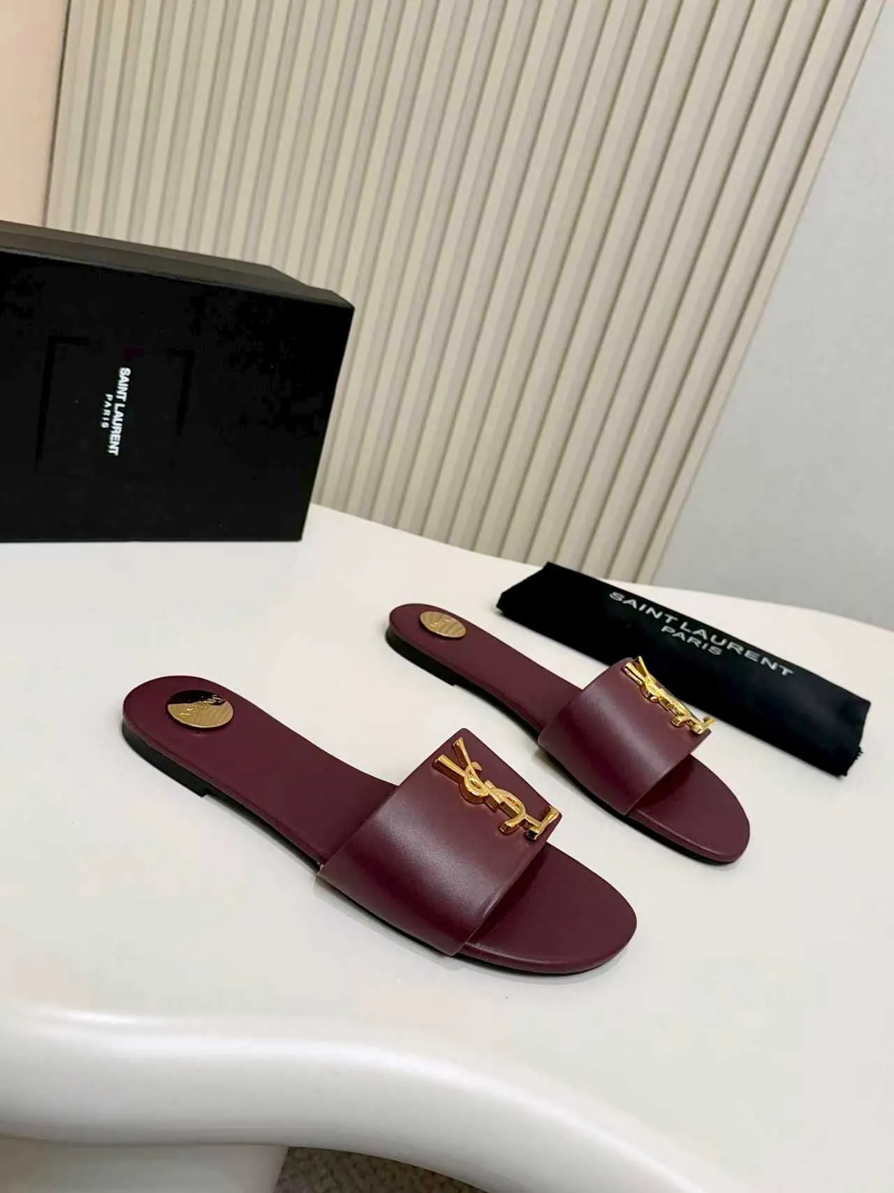 👟👟Ex-factory price 340👟👟 Genuine leather sole +40 YSL new model, upper cowhide leather lining sheepskin, size 35-44, rubber sole, genuine leather sole +40